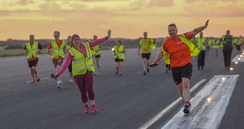 LONDON LUTON RUNWAY RACE RAISES £4,000 FOR CHARITY