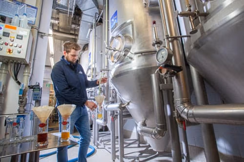 PROST – MUNICH AIRPORT’S BREWERY CELEBRATES 20TH ANNIVERSARY