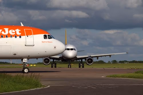 LONDON LUTON OPENS NEW TAXIWAY AND DE-ICING FACILITY