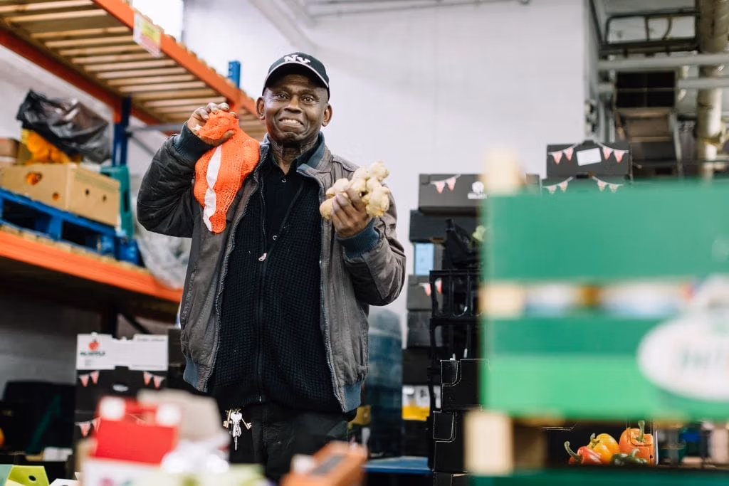 London City Airport donates £50,000 to local foodbanks