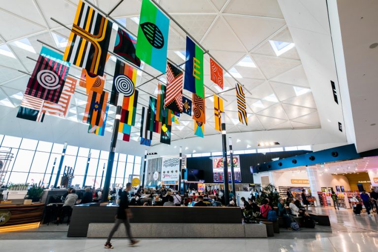 SYDNEY AIRPORT UNVEILS EYE-CATCHING ‘UNITED NEYTIONS’ ARTWORK