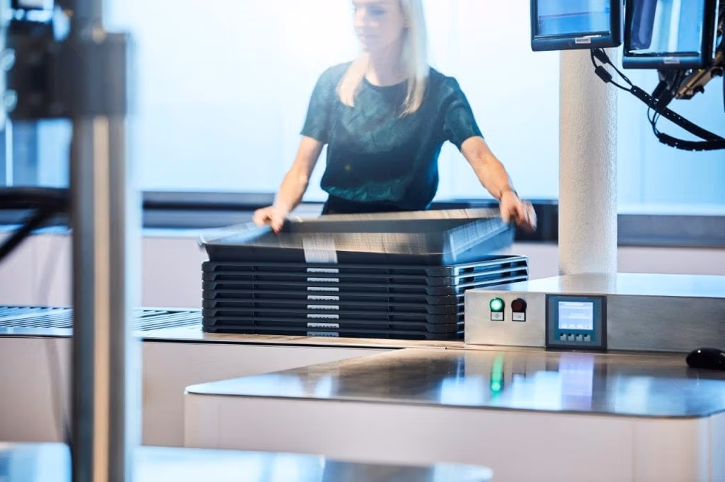 New ultraviolet (UVC) light kits unveiled by Smiths Detection