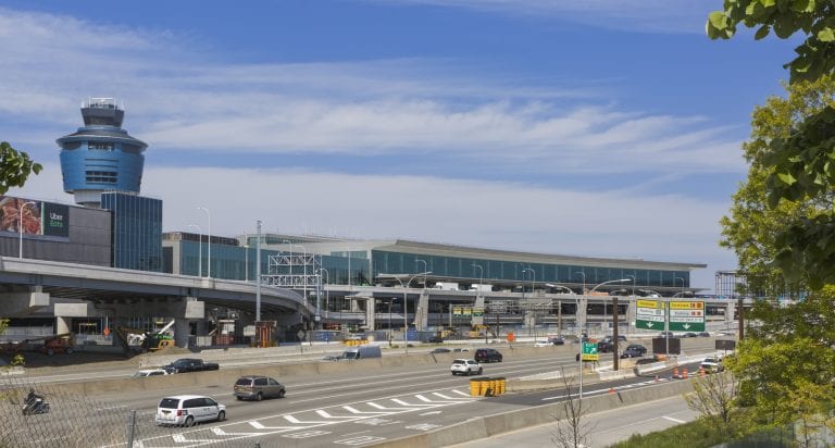 Port Authority to improve mass transit access to LaGuardia