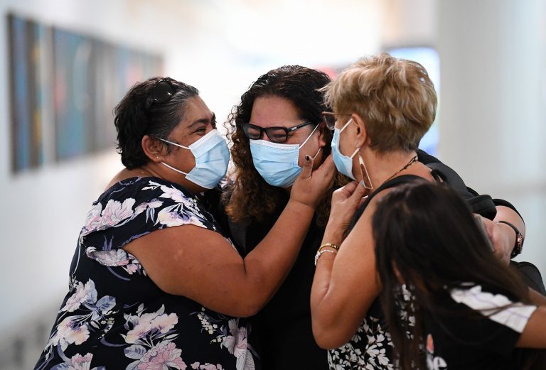Quarantine free flights resume between Australia and New Zealand