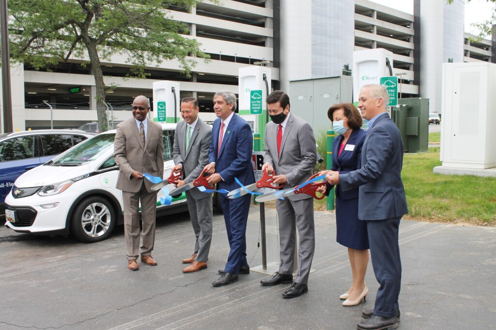 BWI Airport unveils new electric vehicle charging stations