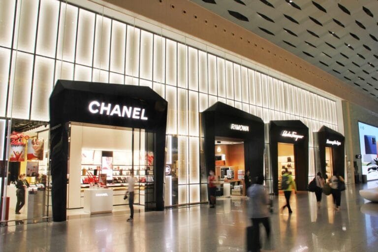 New luxury fashion outlets open at Shenzhen Bao’an International