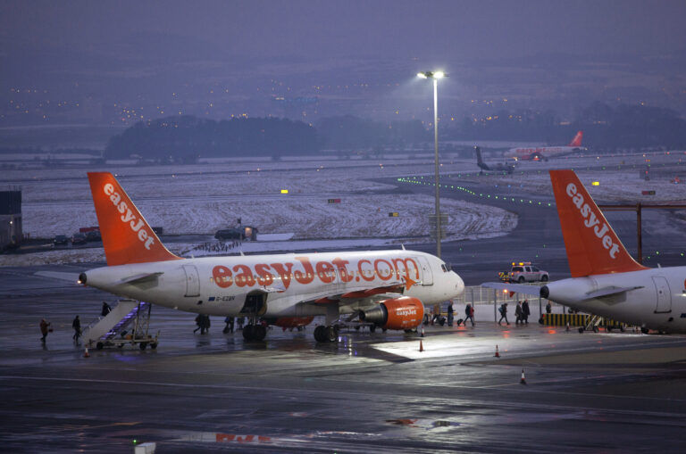 Glasgow Airport to install more sustainable airfield lighting