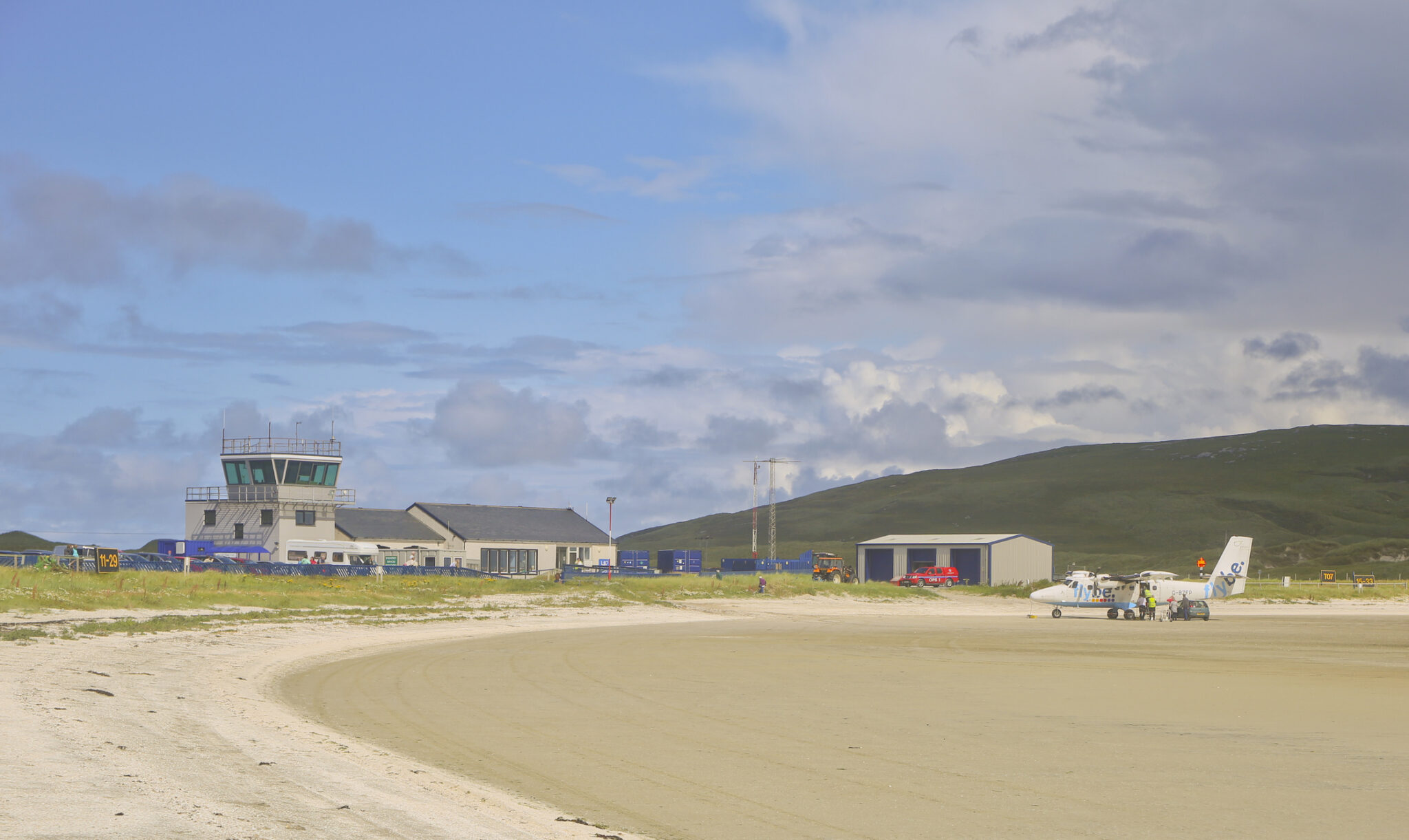 six-airport-offering-some-of-the-best-views-in-the-world-airport-world