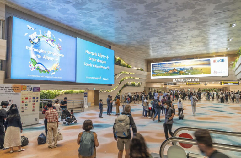 JCDecaux extends advertising concession at Singapore Changi