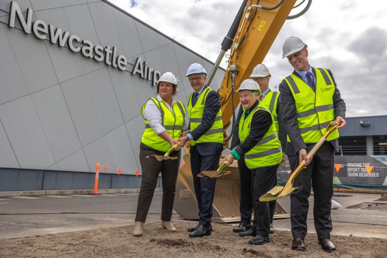 Australia’s Prime Minister visits Newcastle Airport for development milestone