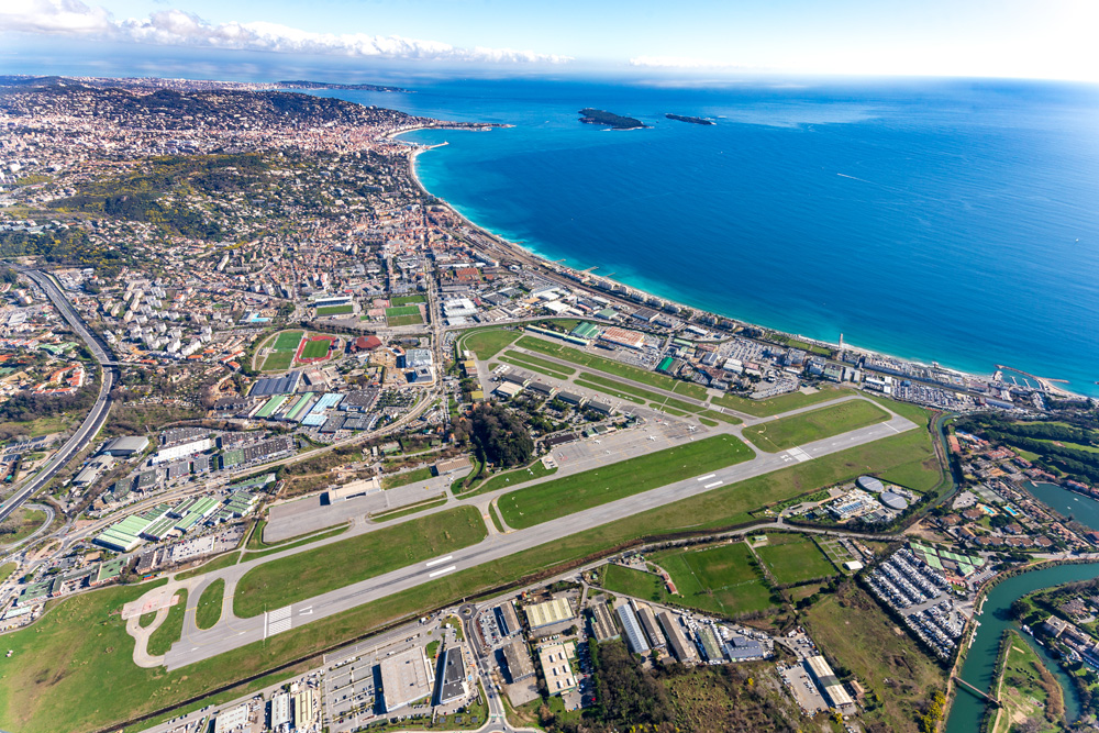 Cannes and Saint-Tropez airports to stop using diesel vehicles