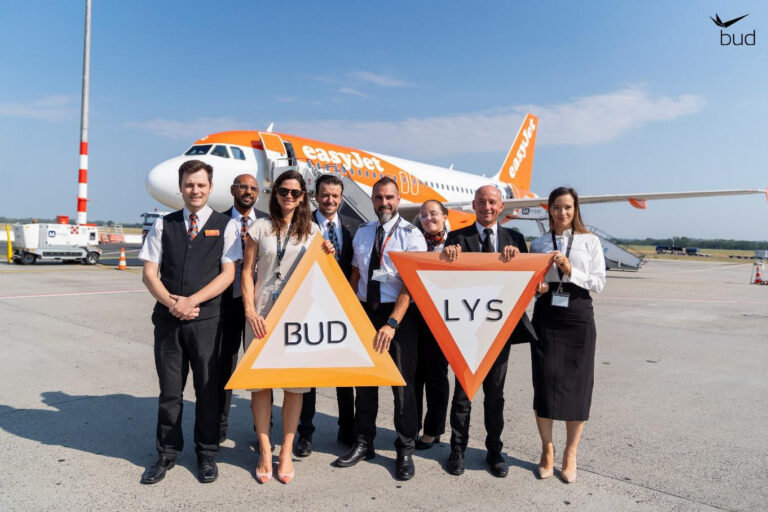 Budapest Airport celebrates return of easyJet’s Lyon service