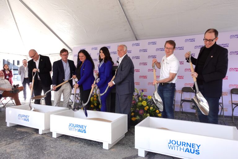 Austin-Bergstrom breaks ground on new parking facility