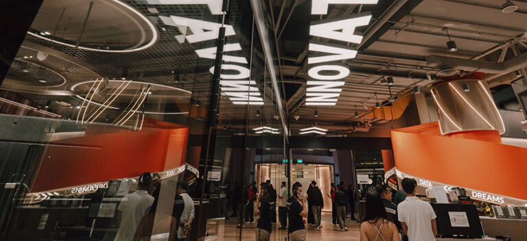 Singapore Changi Airport: Tech pioneer