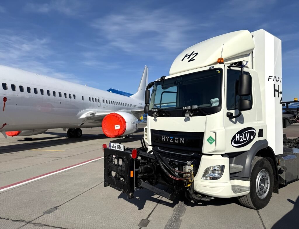 Kaunas Airport pioneers use of hydrogen powered truck