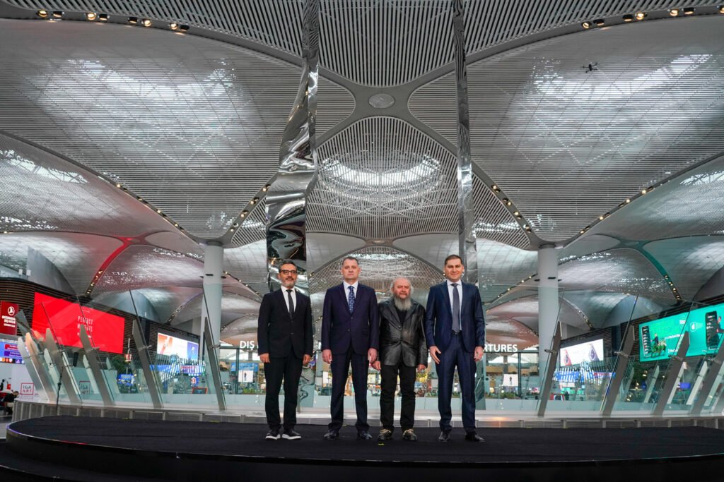 Huge new kinetic sculpture unveiled at iGA Istanbul Airport