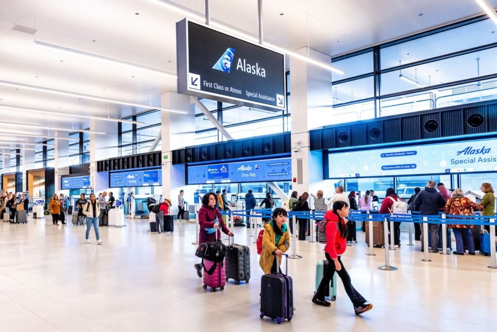 Alaska Airlines unveils SEA's renovated North Main Terminal