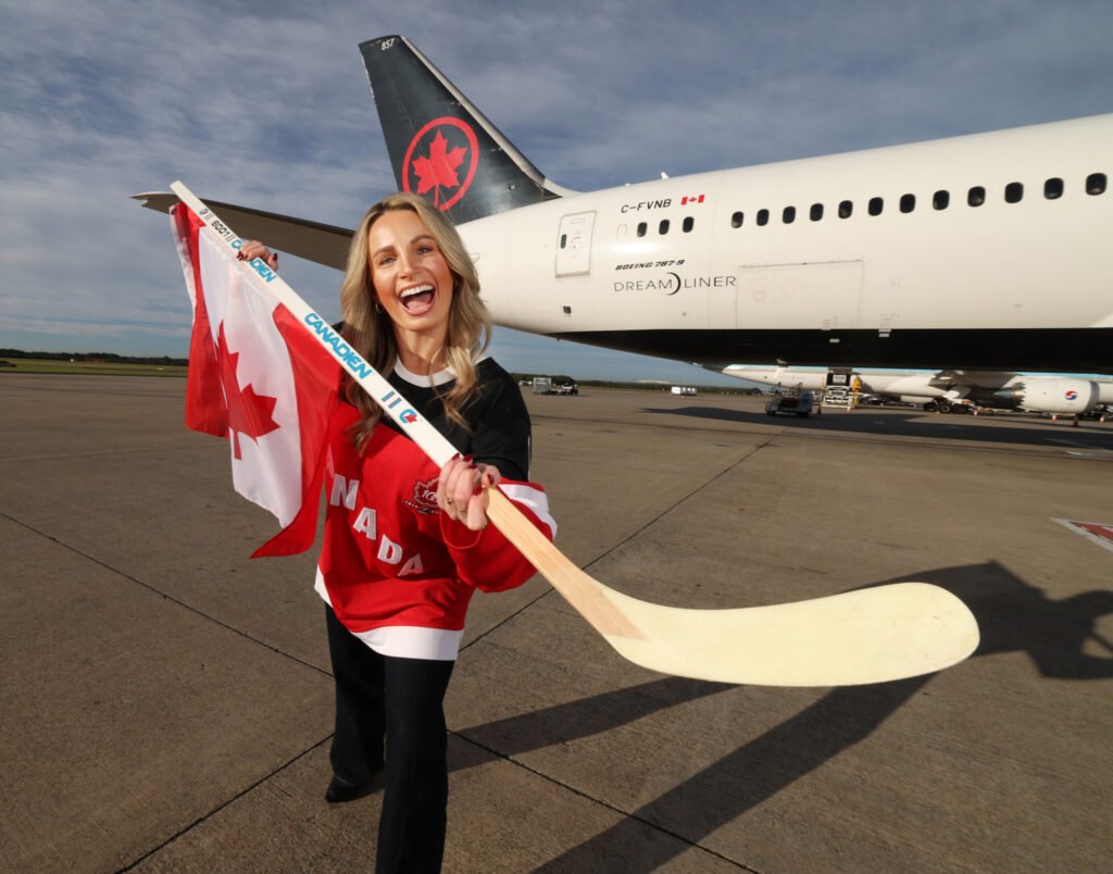 Brisbane Airport celebrates 10 years of Air Canada flights to Vancouver