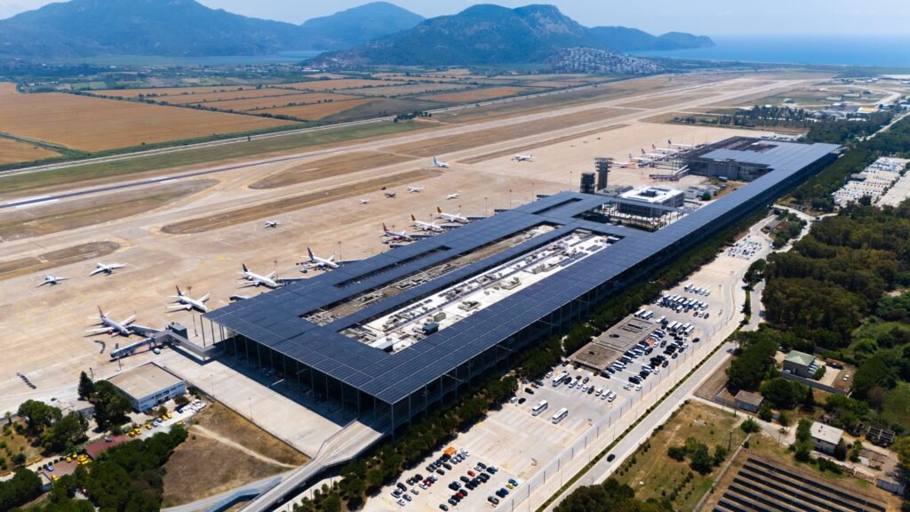 Rooftop solar power meets 100% of Dalaman Airport's electricity needs