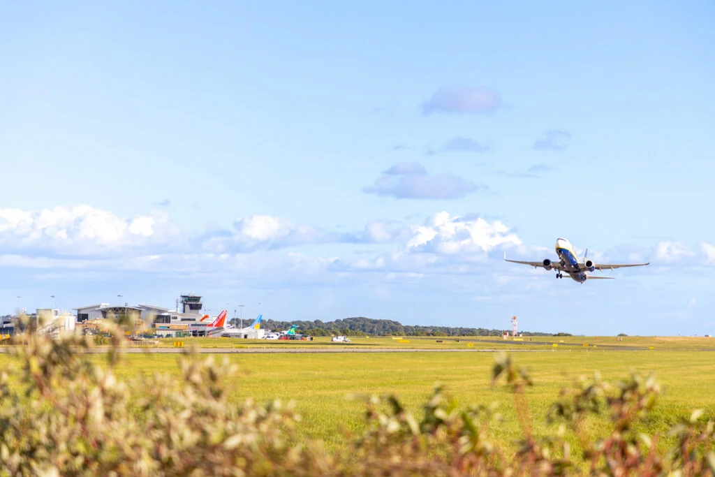 Leeds Bradford Airport seeking to update night flight regulations