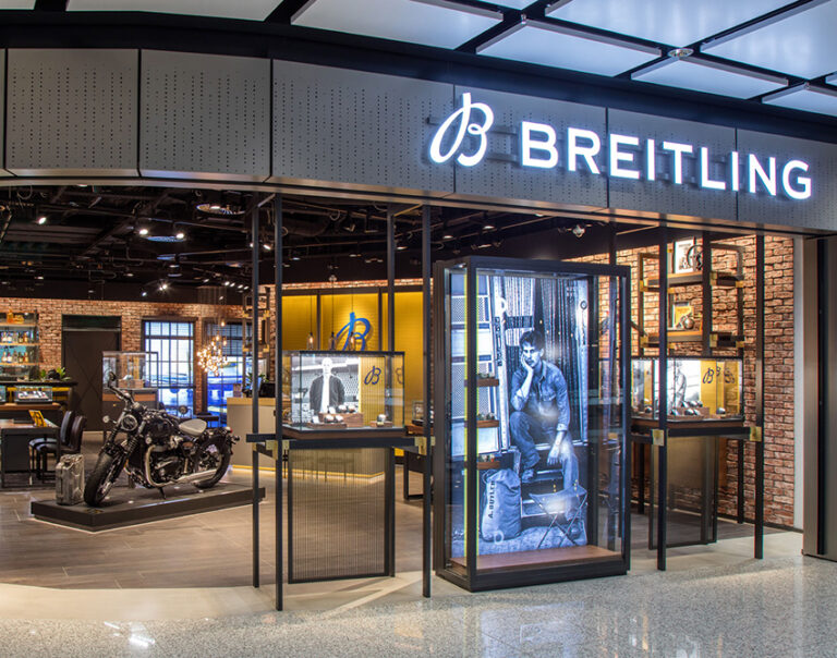 Buy and fly: Airport dining and shopping
